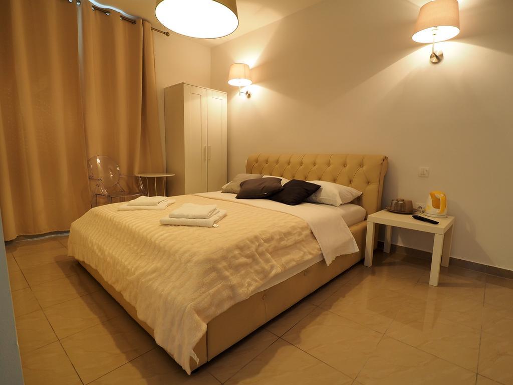 Captain Emo City Apartments بولا المظهر الخارجي الصورة